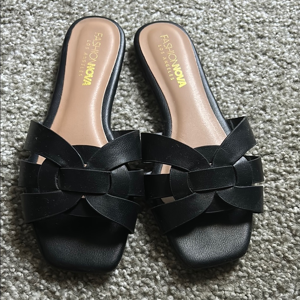 Fashion Nova Black Slide Sandals